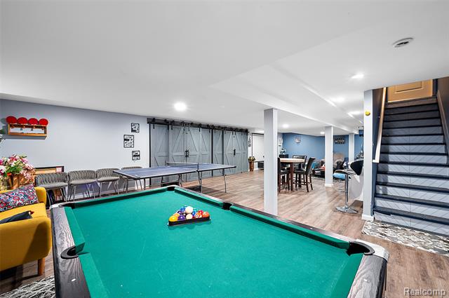 Builiding view sixty four for 4095 Rockingham, Troy, MI. 48085