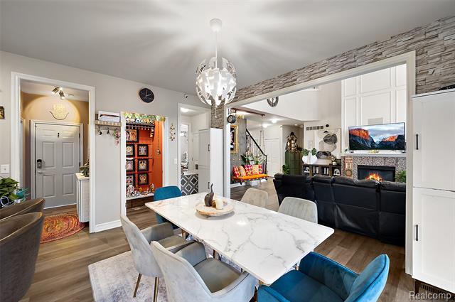 Builiding view twenty eight for 4095 Rockingham, Troy, MI. 48085