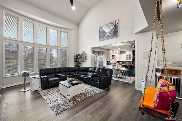 Builiding view twenty five for 4095 Rockingham, Troy, MI. 48085