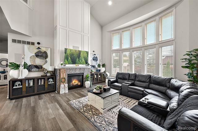 Builiding view twenty for 4095 Rockingham, Troy, MI. 48085