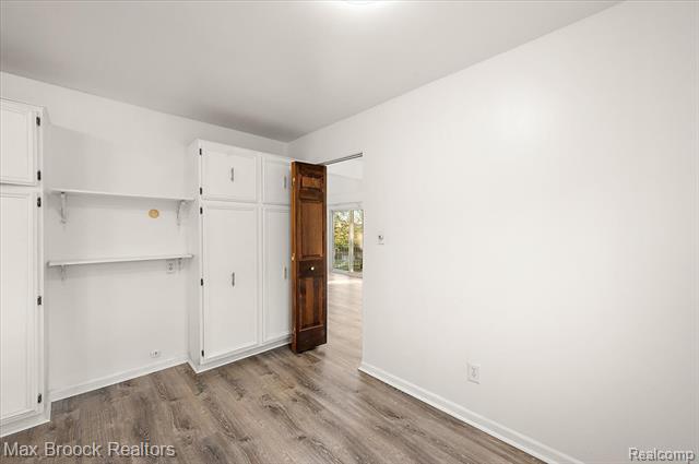 Builiding view fifteen for 2383 Mulberry Sq Apt 67, Bloomfield Hills, MI. 48302