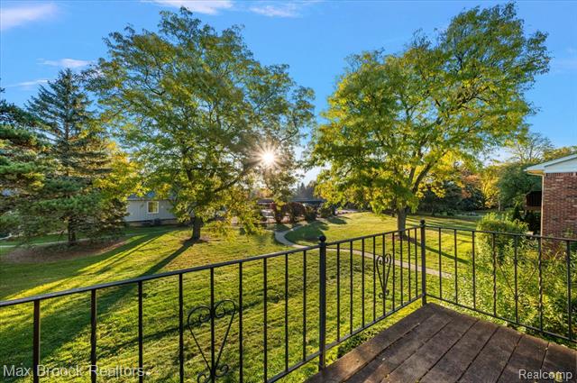 Builiding view thirty nine for 2383 Mulberry Sq Apt 67, Bloomfield Hills, MI. 48302