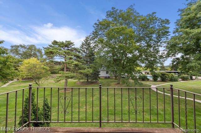 Builiding view twenty nine for 2383 Mulberry Sq Apt 67, Bloomfield Hills, MI. 48302