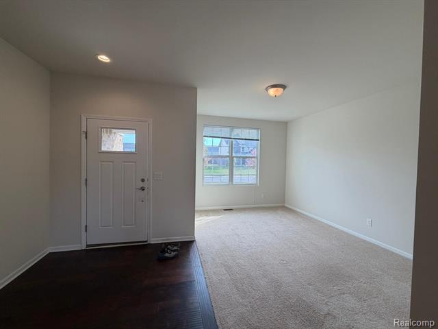 Builiding view two for 25835 Oberlin, Novi, MI. 48374