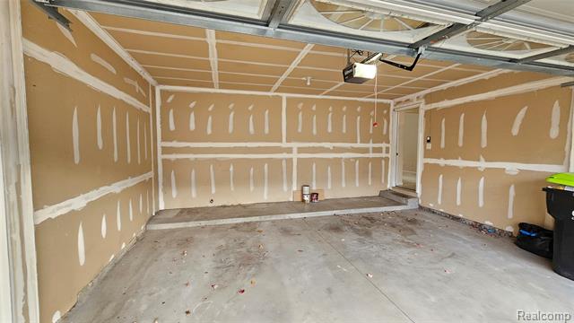 Builiding view seventeen for 41594 Mitchell, Novi, MI. 48377