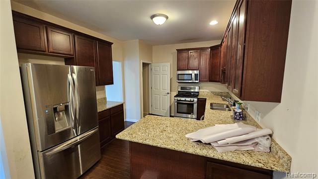 Builiding view six for 41594 Mitchell, Novi, MI. 48377