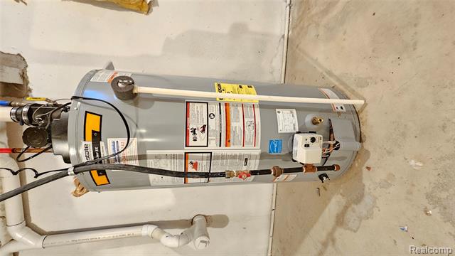 Builiding view twenty one for 41594 Mitchell, Novi, MI. 48377