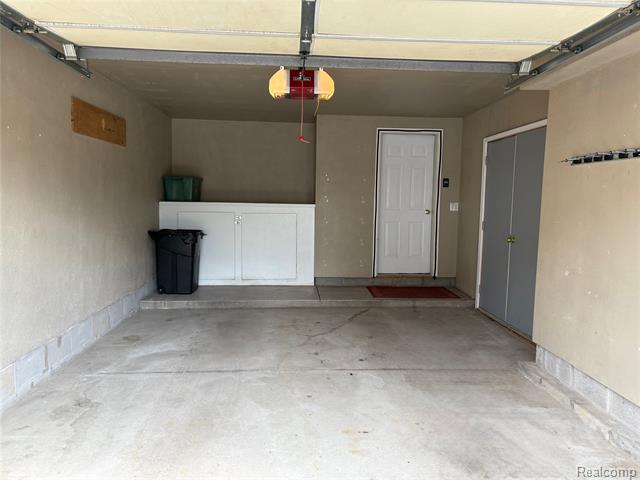 Builiding view two for 3541 Oakmonte, Rochester, MI. 48306