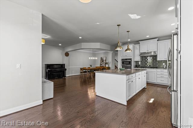 Builiding view eighteen for 42829 Cardinal Way, Novi, MI. 48375