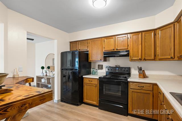 Builiding view nine for 61264 Greenwood, South Lyon, MI. 48178