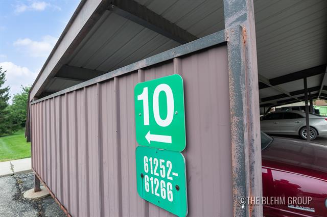 Builiding view nineteen for 61264 Greenwood, South Lyon, MI. 48178