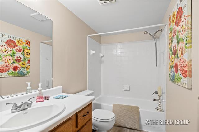 Builiding view thirteen for 61264 Greenwood, South Lyon, MI. 48178