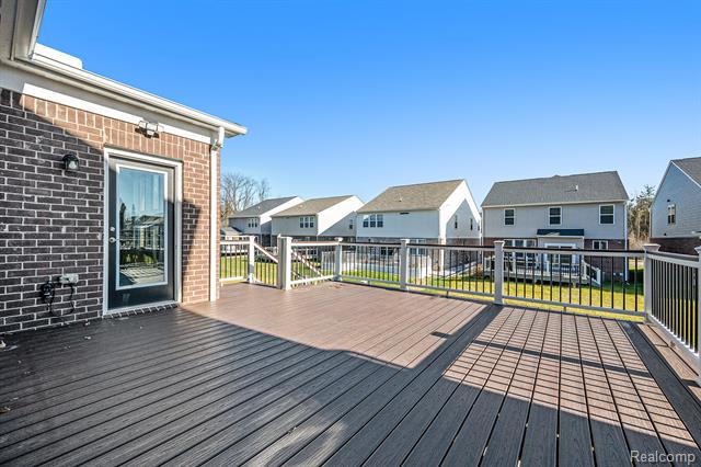 Builiding view thirty four for 28364 Hanover, Novi, MI. 48377