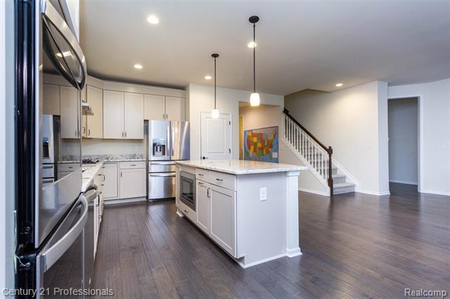 Builiding view fourteen for 1218 Lark, Lake Orion, MI. 48360