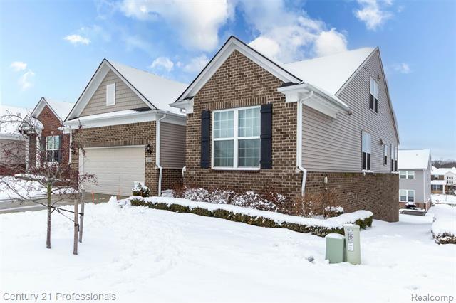 Builiding view one for 1218 Lark, Lake Orion, MI. 48360