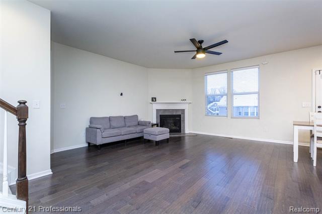 Builiding view seven for 1218 Lark, Lake Orion, MI. 48360