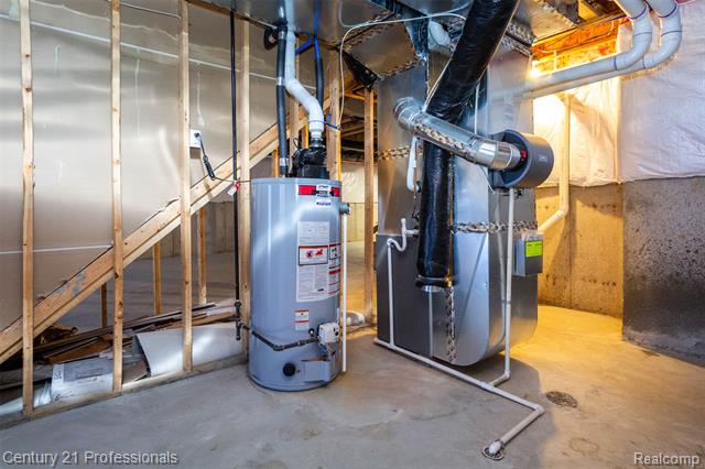 Builiding view thirty five for 1218 Lark, Lake Orion, MI. 48360