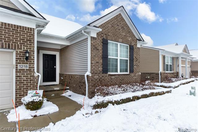 Builiding view three for 1218 Lark, Lake Orion, MI. 48360