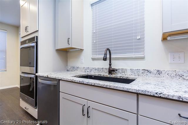 Builiding view twelve for 1218 Lark, Lake Orion, MI. 48360