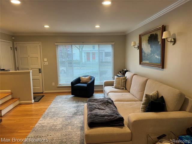 Builiding view one for 383 W Brown, Birmingham, MI. 48009