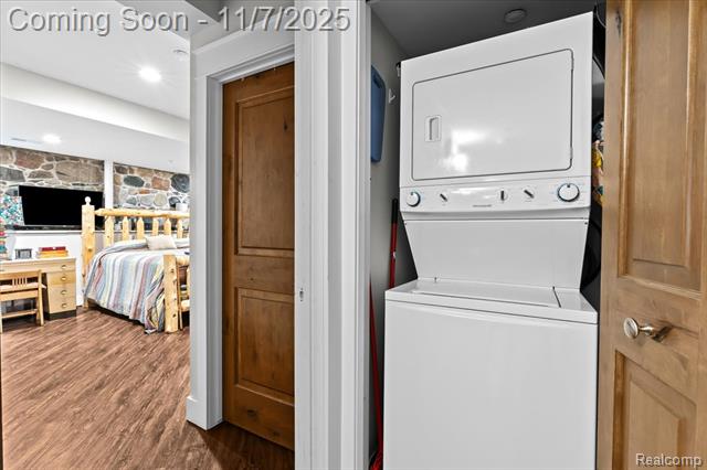 Builiding view fifteen for 217 E Commerce, Milford, MI. 48381