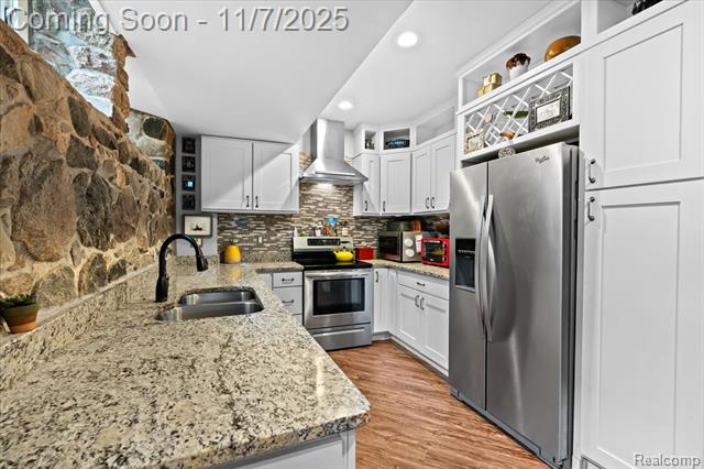 Builiding view twelve for 217 E Commerce, Milford, MI. 48381