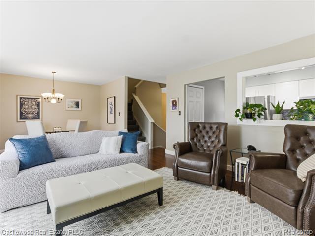 Builiding view ten for 5868 Shore, Clarkston, MI. 48346