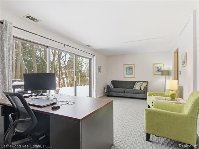 Builiding view thirty four for 5868 Shore, Clarkston, MI. 48346