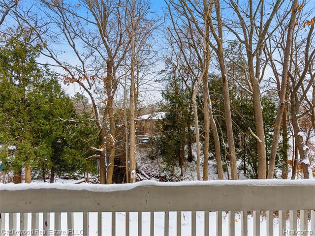 Builiding view three for 5868 Shore, Clarkston, MI. 48346