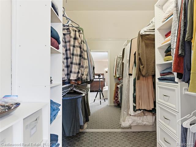 Builiding view twenty three for 5868 Shore, Clarkston, MI. 48346