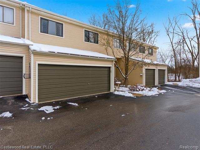 Builiding view two for 5868 Shore, Clarkston, MI. 48346