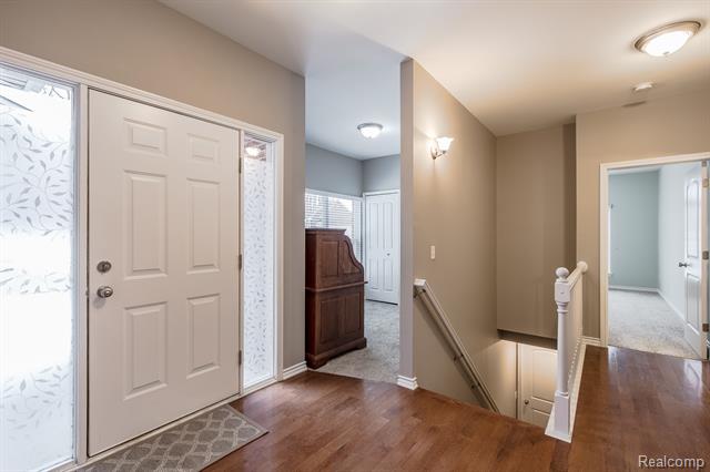 Builiding view four for 9573 Kingsway, Clarkston, MI. 48348