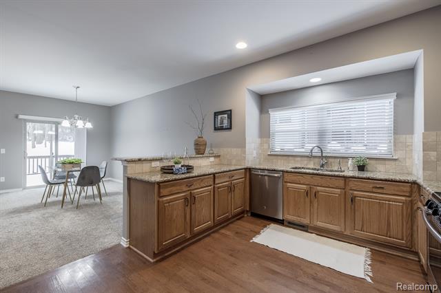 Builiding view seven for 9573 Kingsway, Clarkston, MI. 48348