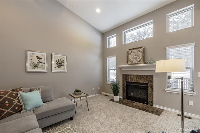 Builiding view seventeen for 9573 Kingsway, Clarkston, MI. 48348