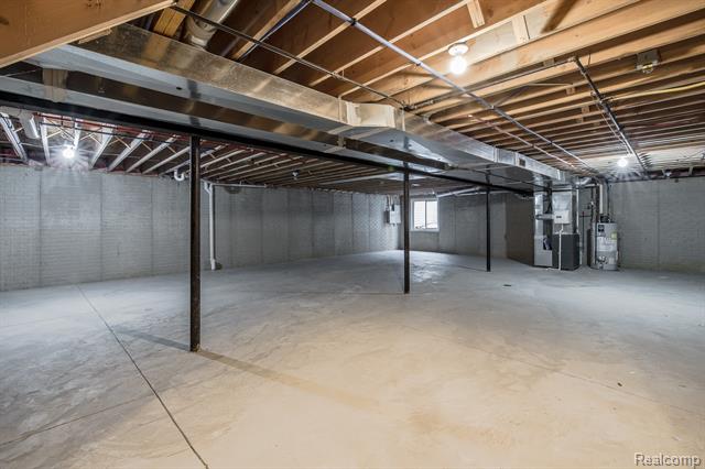 Builiding view thirty nine for 9573 Kingsway, Clarkston, MI. 48348