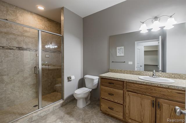 Builiding view thirty three for 9573 Kingsway, Clarkston, MI. 48348