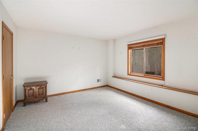 Builiding view twelve for 2742 Lochmoor, Lake Orion, MI. 48360