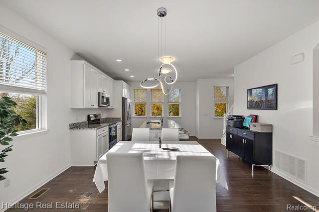 Builiding view five for 3741 W Madison, Lake Orion, MI. 48359