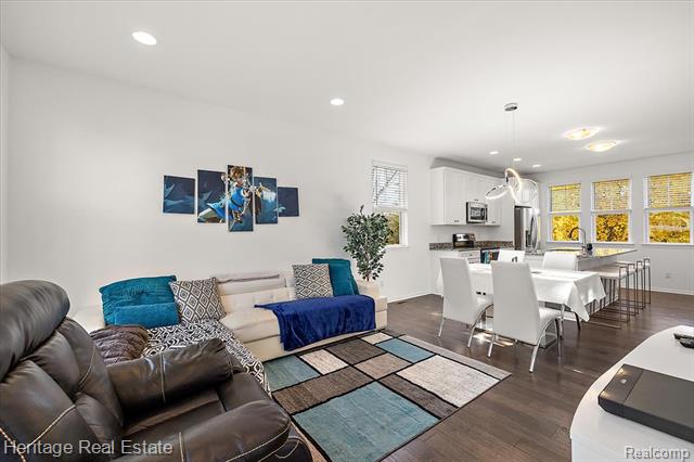 Builiding view twelve for 3741 W Madison, Lake Orion, MI. 48359