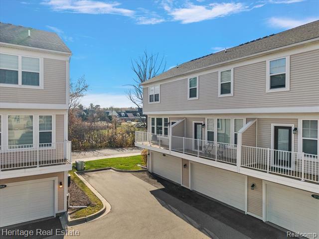 Builiding view twenty nine for 3741 W Madison, Lake Orion, MI. 48359