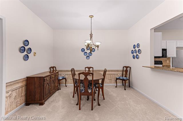 Builiding view nine for 1637 Deepwood, Rochester, MI. 48307