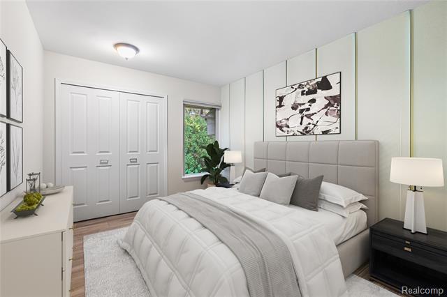 Builiding view eleven for 1476 Oakbrook E, Rochester, MI. 48307