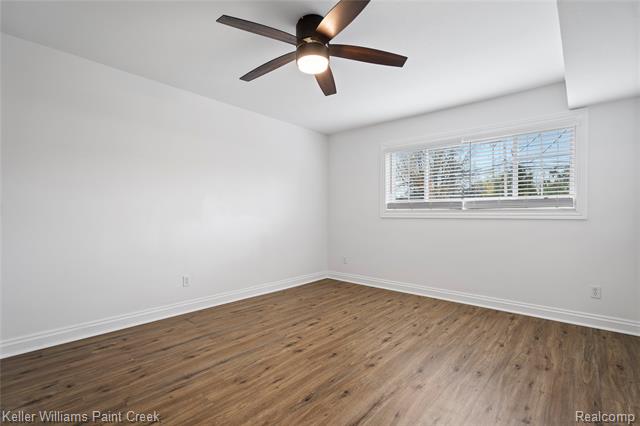 Builiding view thirteen for 2311 Walton # 41, Rochester, MI. 48309