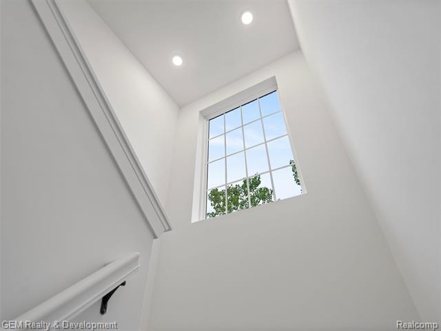 Builiding view seventeen for 549 Village, Milford, MI. 48381