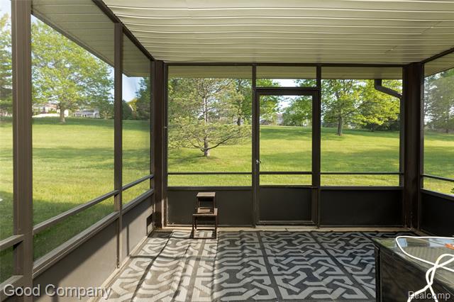 Builiding view one for 969 Wexford Way, Rochester, MI. 48307