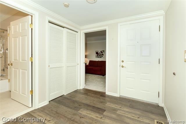 Builiding view seven for 969 Wexford Way, Rochester, MI. 48307