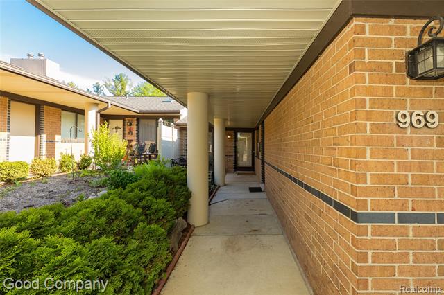 Builiding view twenty five for 969 Wexford Way, Rochester, MI. 48307