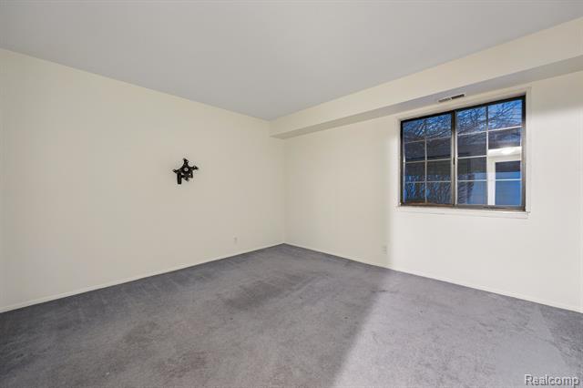 Builiding view nine for 1891 Meadow Dale, Rochester, MI. 48309