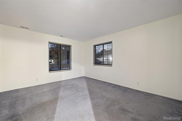 Builiding view six for 1891 Meadow Dale, Rochester, MI. 48309