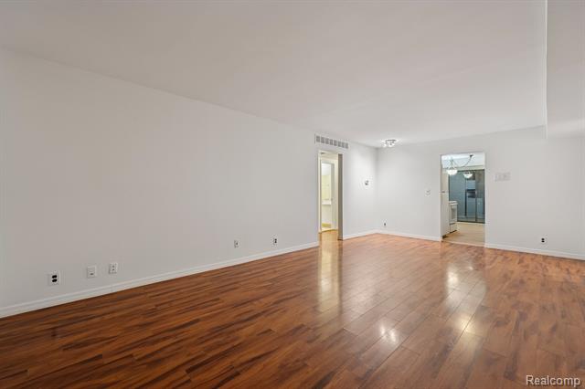 Builiding view two for 1891 Meadow Dale, Rochester, MI. 48309